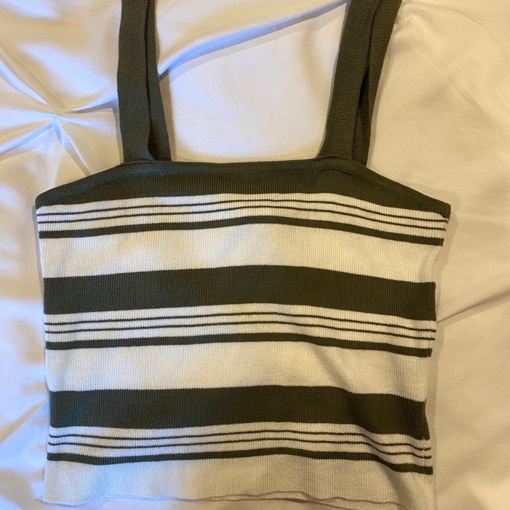 crop top